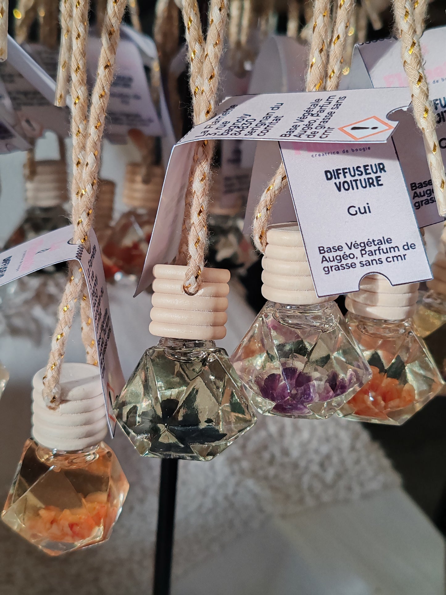 ✨ Diffuseur Énergétique Voiture – Cristaux & Parfum Fleur de Coton